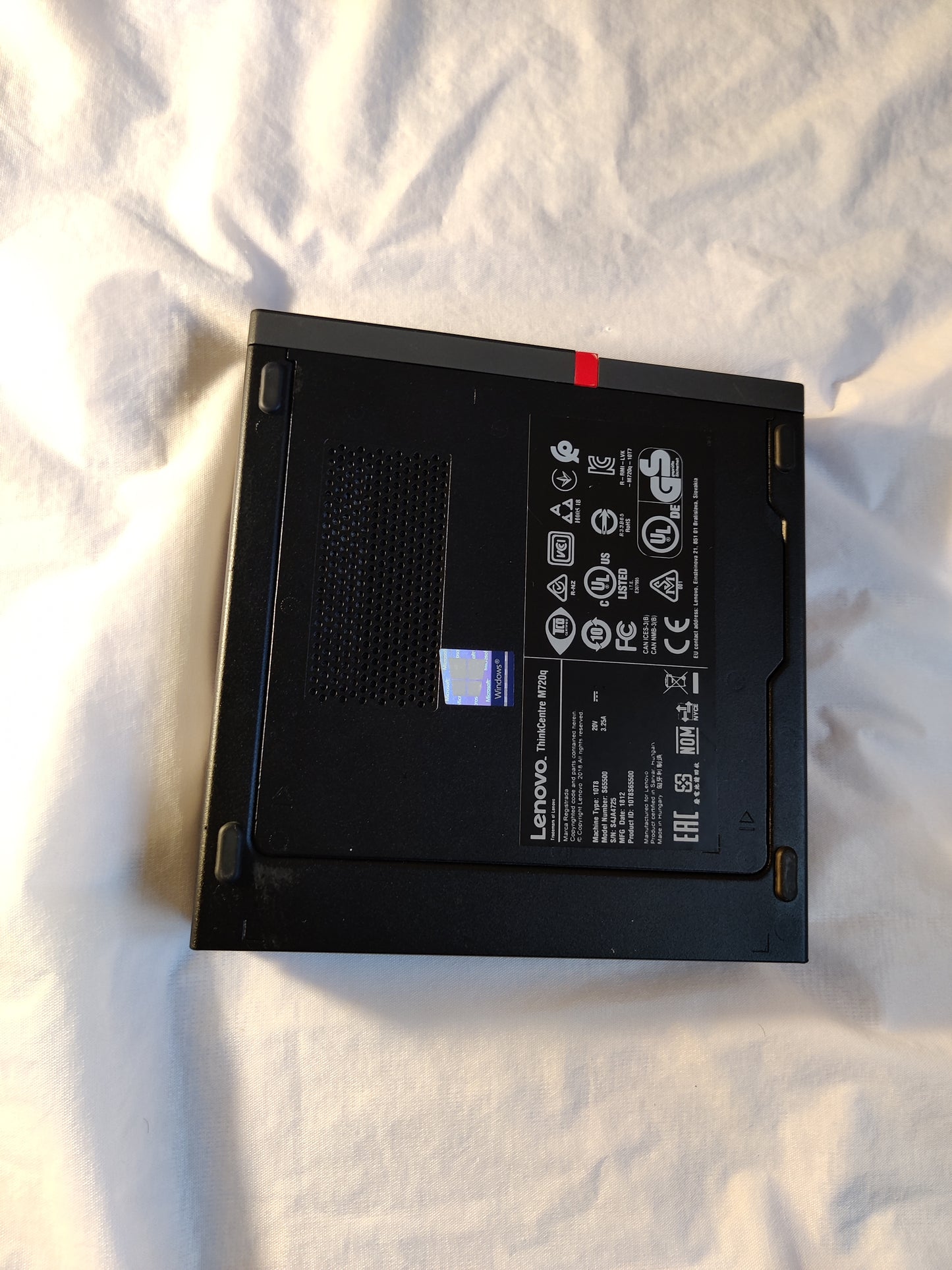 Mini pc LENOVO ThinkCentre M720q core i3-8100T RAM 8 GO, SSD 256 GO
