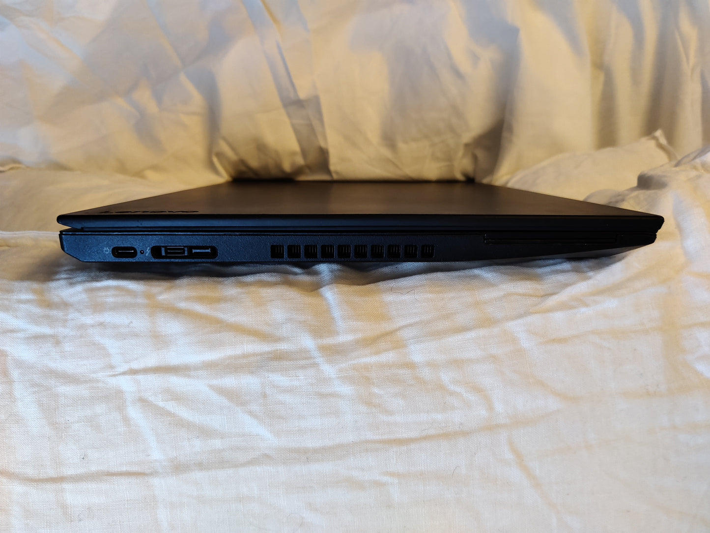 LENOVO Thinkpad P52S CORE I5-8350U Vpro, 15,6" , SSD 512GO, RAM 32 GO. Double cartes graphiques, FHD