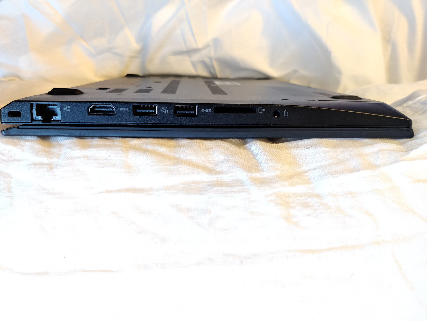 LENOVO Thinkpad P52S CORE I5-8350U Vpro, 15,6" , SSD 512GO, RAM 32 GO. Double cartes graphiques, FHD