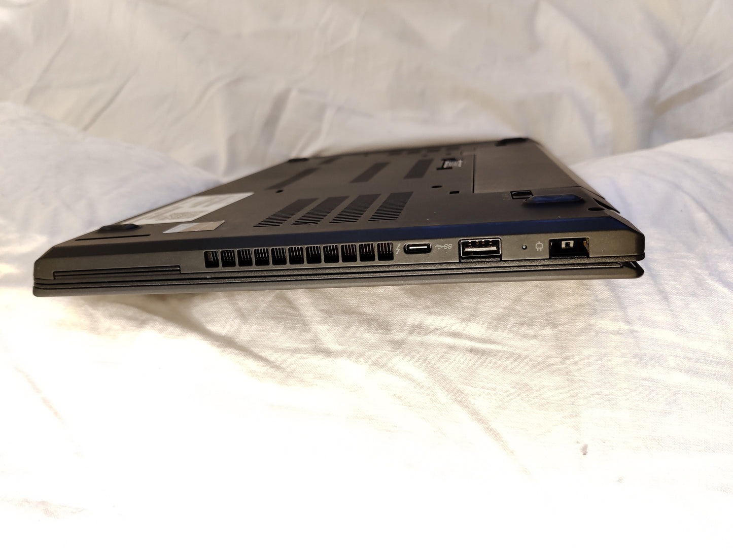 LENOVO Thinkpad T470 CORE I5-6300U vpro, RAM 16 GO. FHD. Rétro éclairé.double batterie