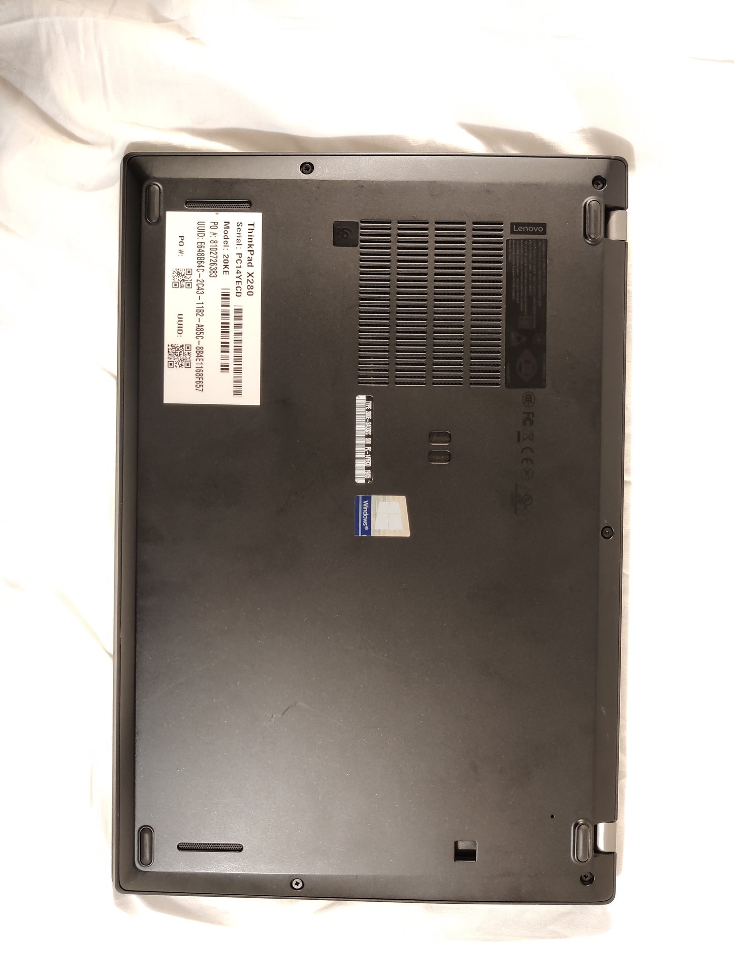 Ultrabook LENOVO Thinkpad X280 CORE I5-8350U vpro SSD NVME RAM 16 GO SSD 512GO. Rétro éclairé