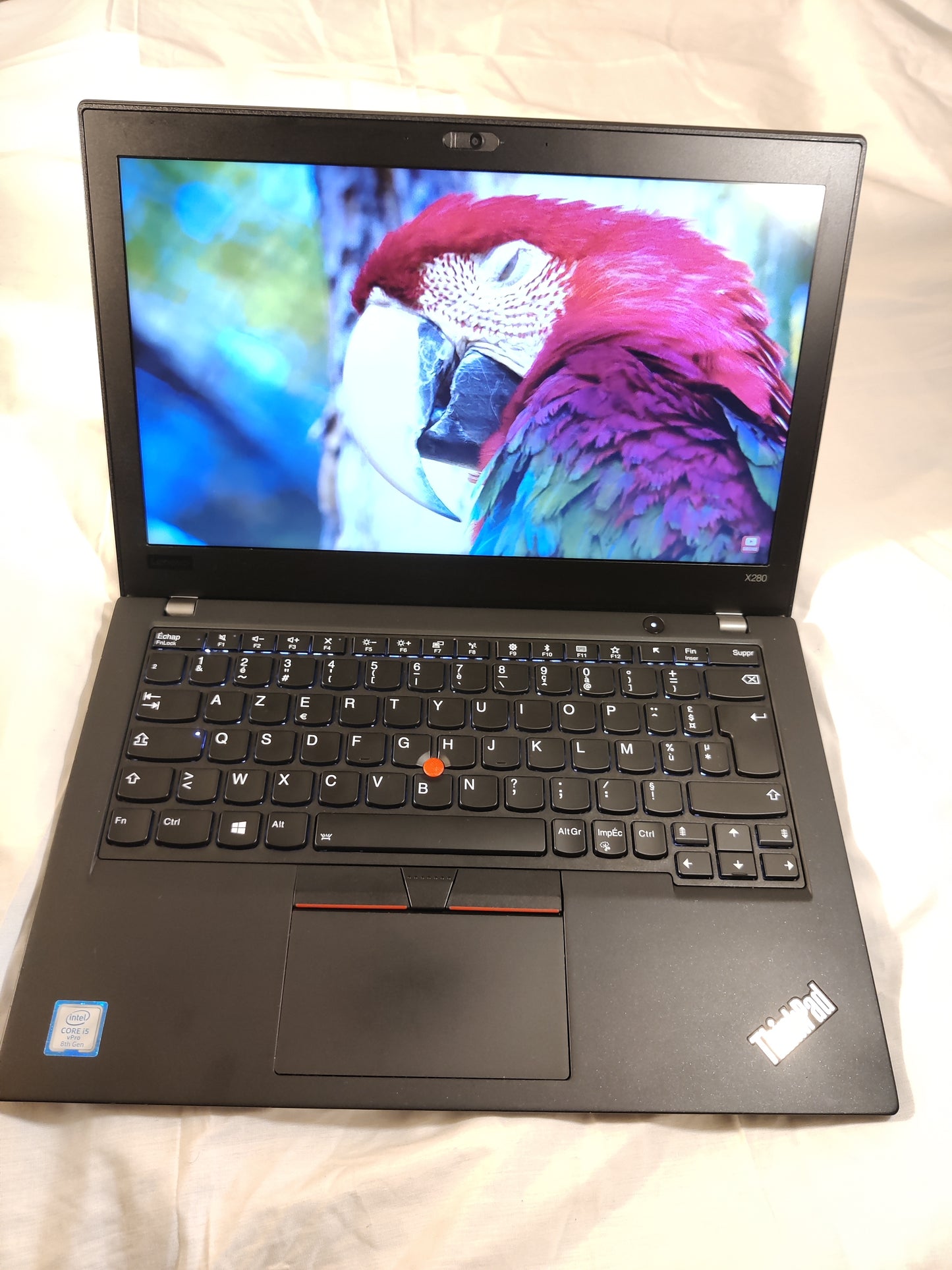 Ultrabook LENOVO Thinkpad X280 CORE I5-8350U vpro SSD NVME RAM 16 GO SSD 512GO. Rétro éclairé