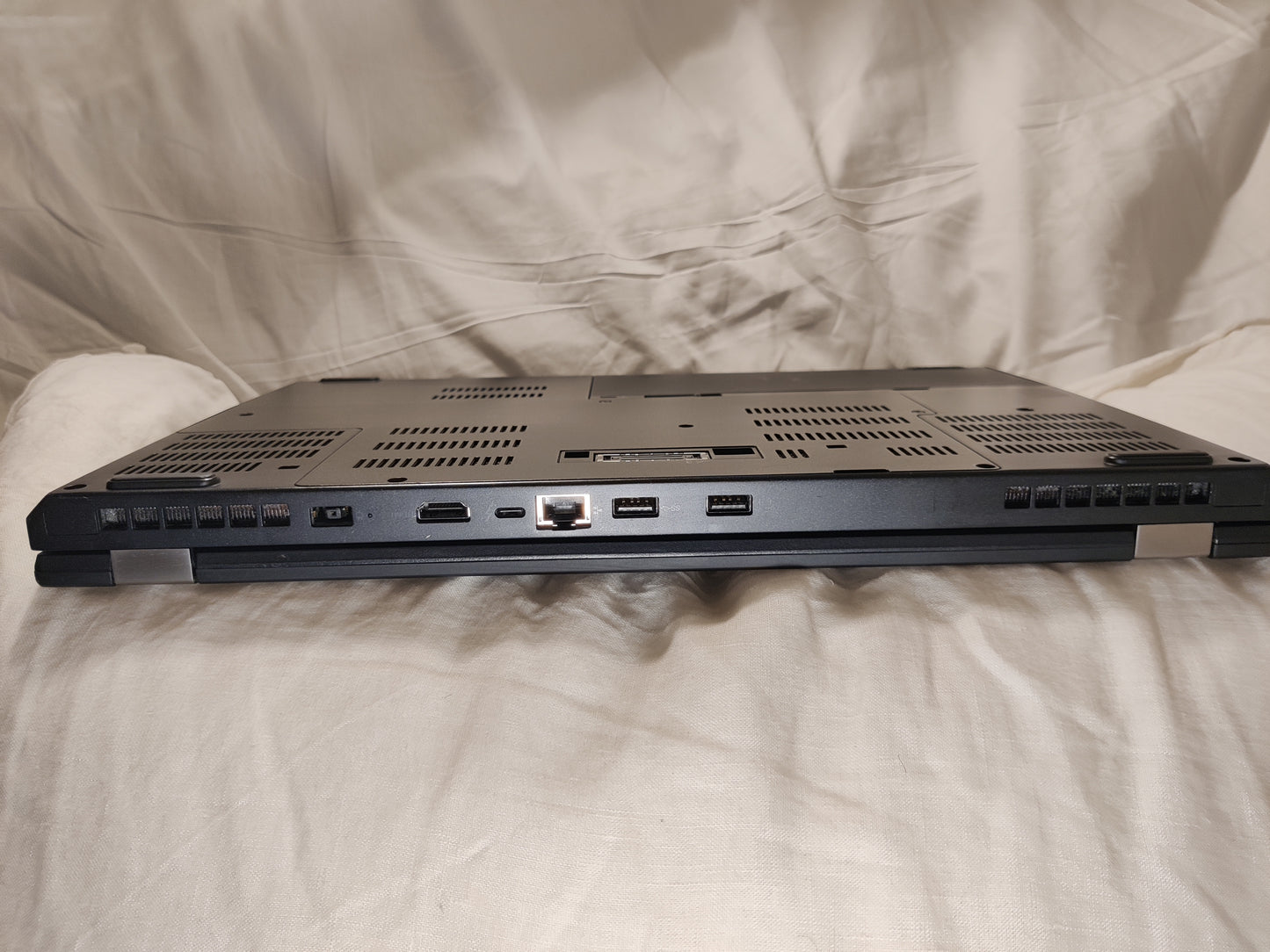 GAMER LENOVO Thinkpad P50 CORE I7-6820HQ Vpro, 15,6" , SSD 512GO, RAM 16GO. Double cartes graphiques, FHD