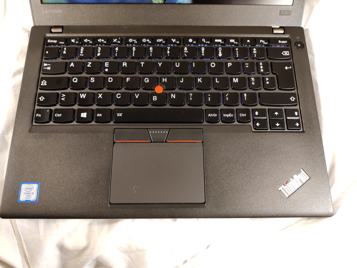 LENOVO ThinkPad X260 CORE I5-6300U Vpro RAM 8 GO ,SSD 240 GO, FULL HD, rétro éclairé