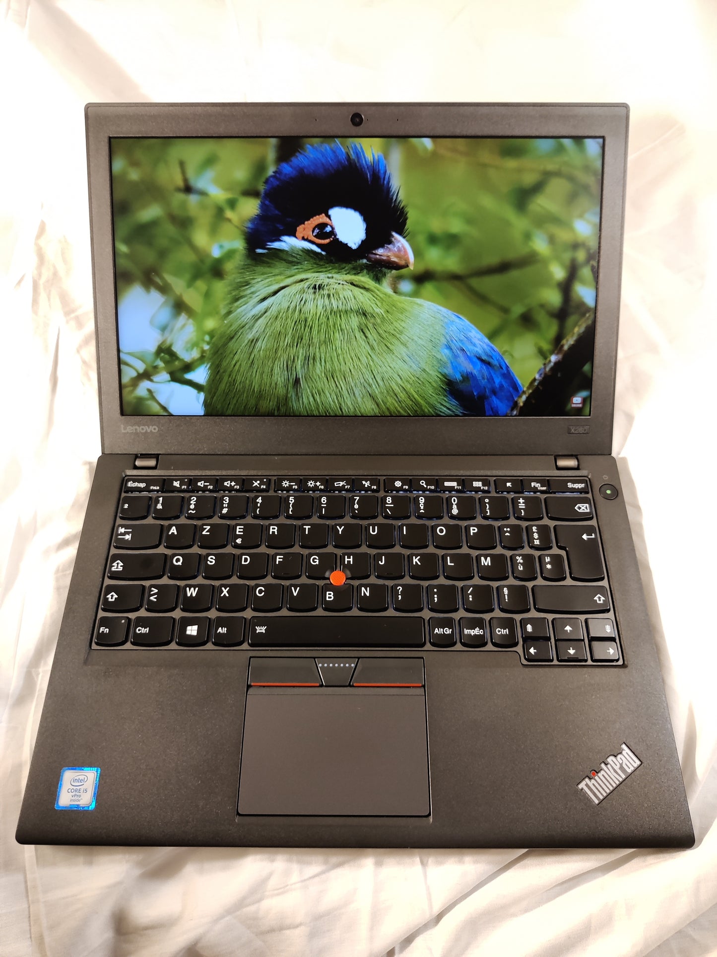 LENOVO ThinkPad X260 CORE I5-6300U Vpro RAM 8 GO ,SSD 240 GO, FULL HD, rétro éclairé