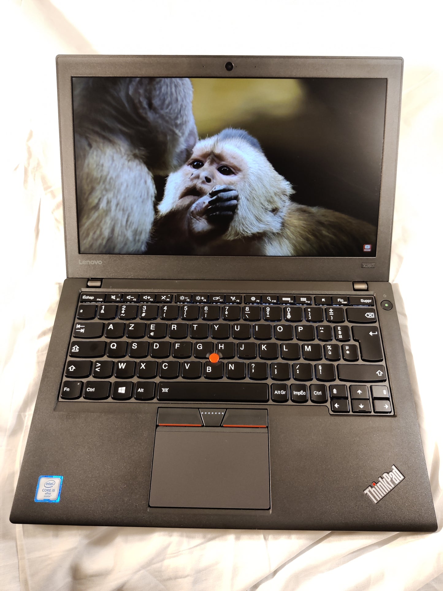 LENOVO ThinkPad X260 CORE I5-6300U Vpro RAM 8 GO ,SSD 240 GO, FULL HD, rétro éclairé
