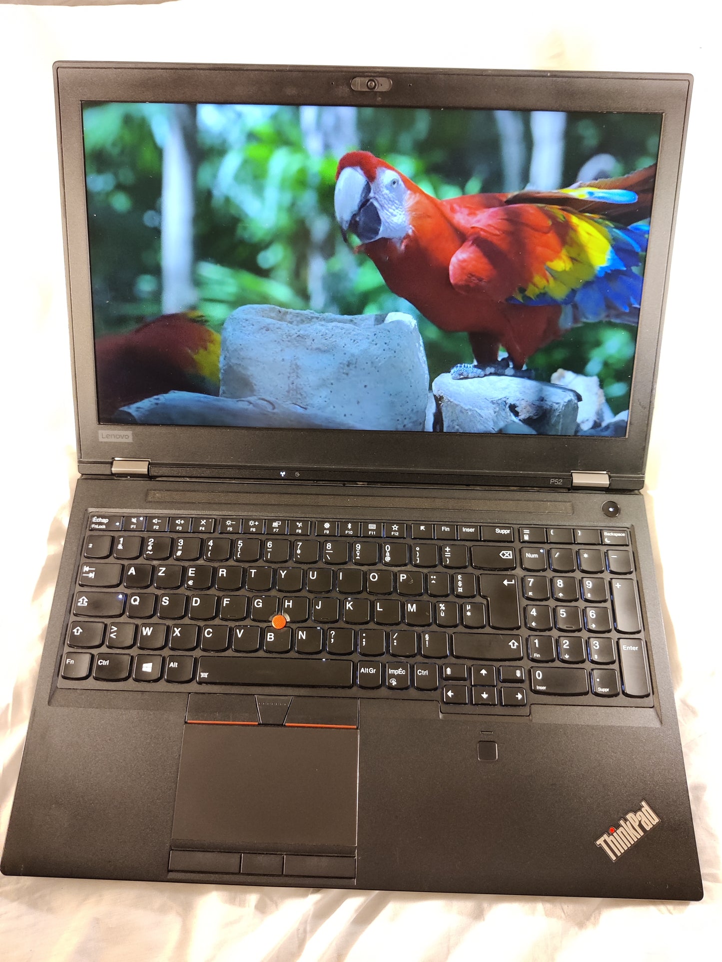GAMER LENOVO THINKPAD P52 CORE I7-8750H , 15,6" , SSD 512 GO , RAM 32GO. DOUBLE CARTES GRAPHIQUES, FHD