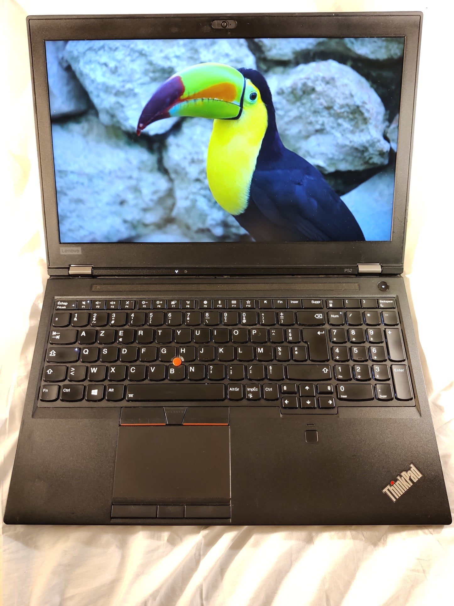 GAMER LENOVO THINKPAD P52 CORE I7-8750H , 15,6" , SSD 512 GO , RAM 32GO. DOUBLE CARTES GRAPHIQUES, FHD