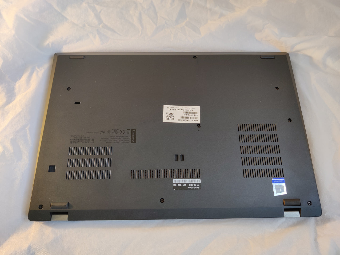 LENOVO Thinkpad P53S CORE I7-8565U Vpro, 15,6" , SSD 512GO, RAM 16 GO. Double cartes graphiques, FHD