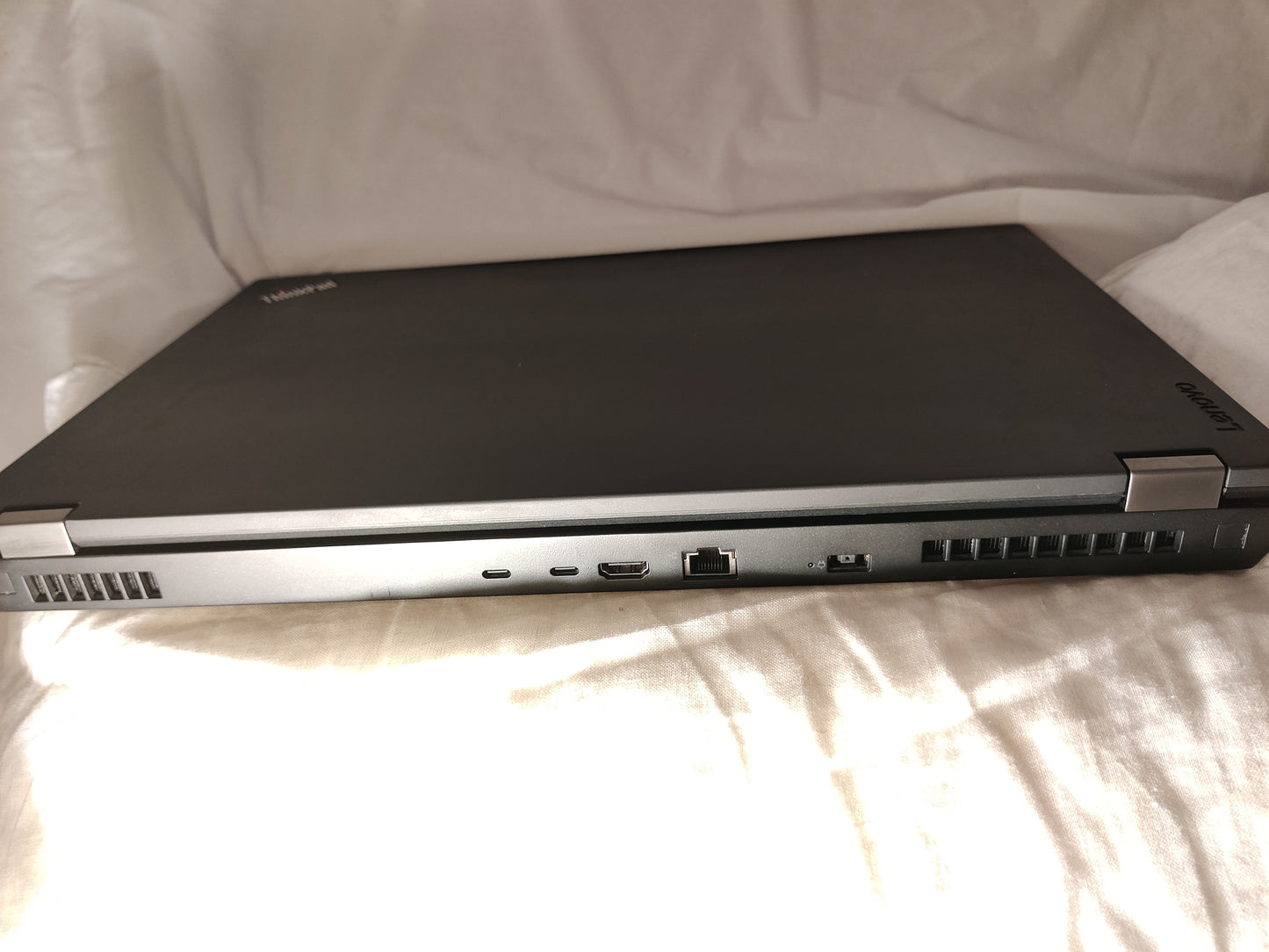 GAMER PRO LENOVO Thinkpad P70 Xeon E3-1505M , 17" , SSD 512 GO, 1 TO HDD , RAM 64GO. Double cartes graphiques, FHD, W11